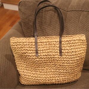 Large Woven Straw Tote Beach BagLightweight Zipper Closure Lined Khaki